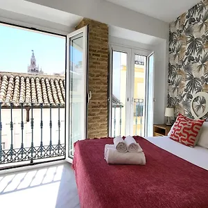 Reservaloen Mariano De Cavia Apartament