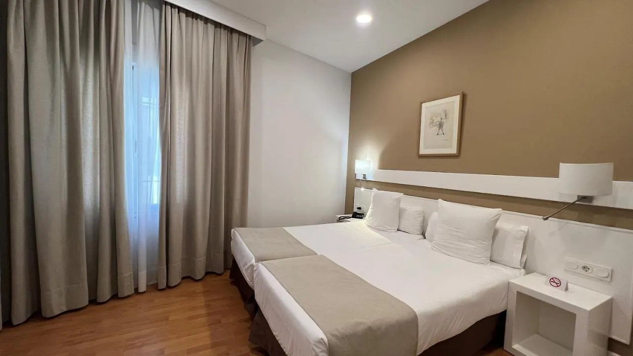 סביליה Hotel Alcazar 3*,  ספרד