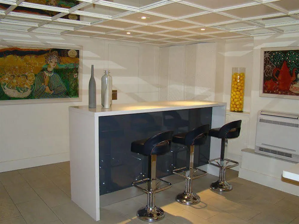 סביליה Hotel Alcazar 3*,
